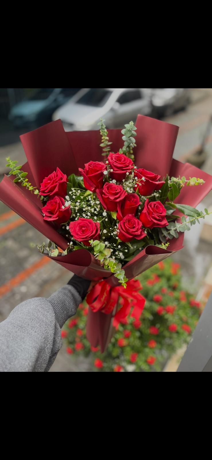 10'lu Kırmızı Gül Buketi